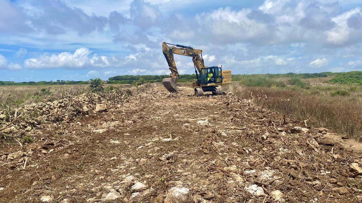 Lavori sulla strada Is Aruttas-Mari Ermi