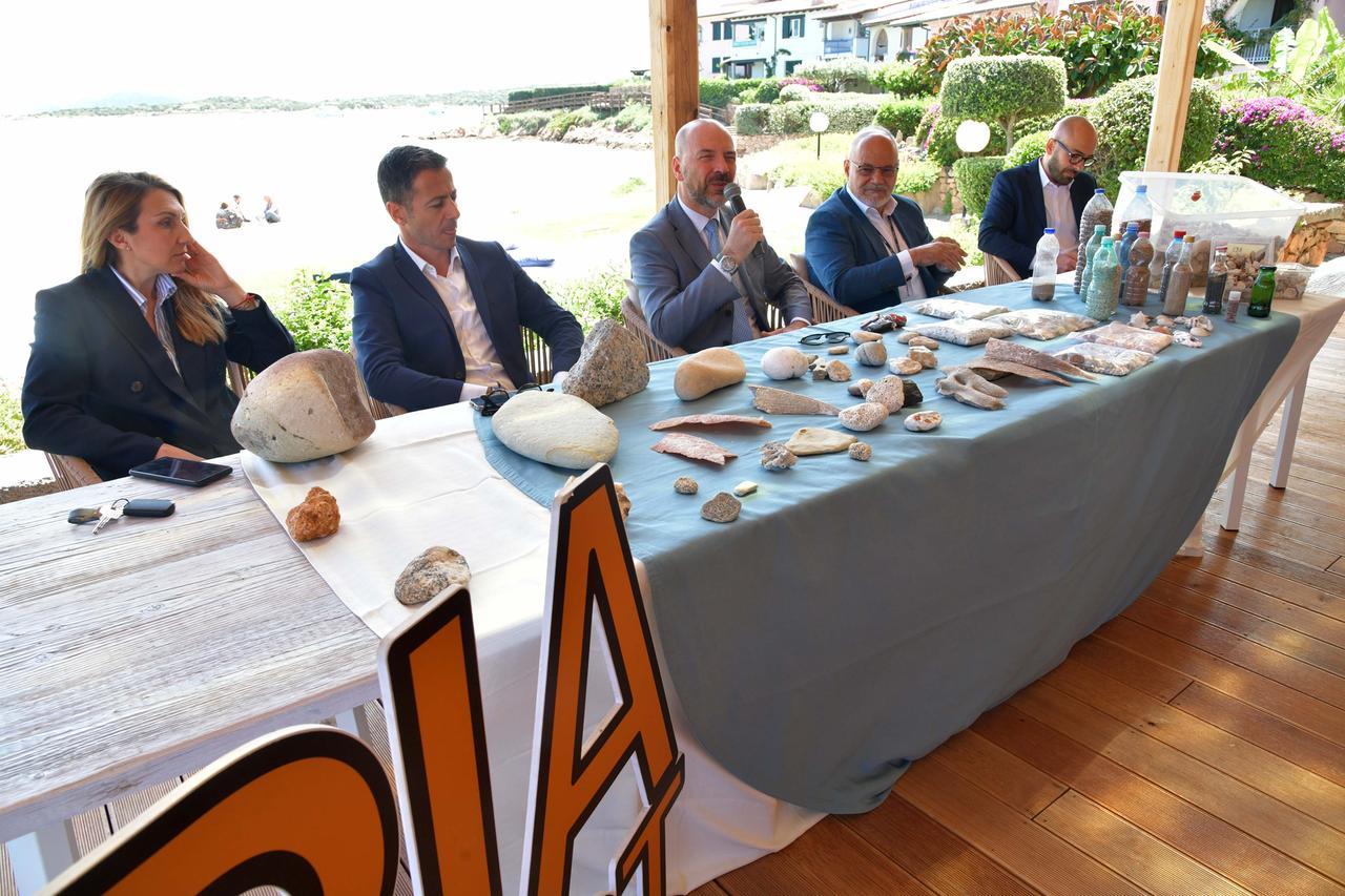 Porto San Paolo, restituite ai litorali sei tonnellate di rocce, sabbia e conchiglie