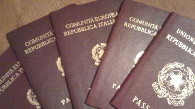 Passaporti, come fare se il viaggio è imminente