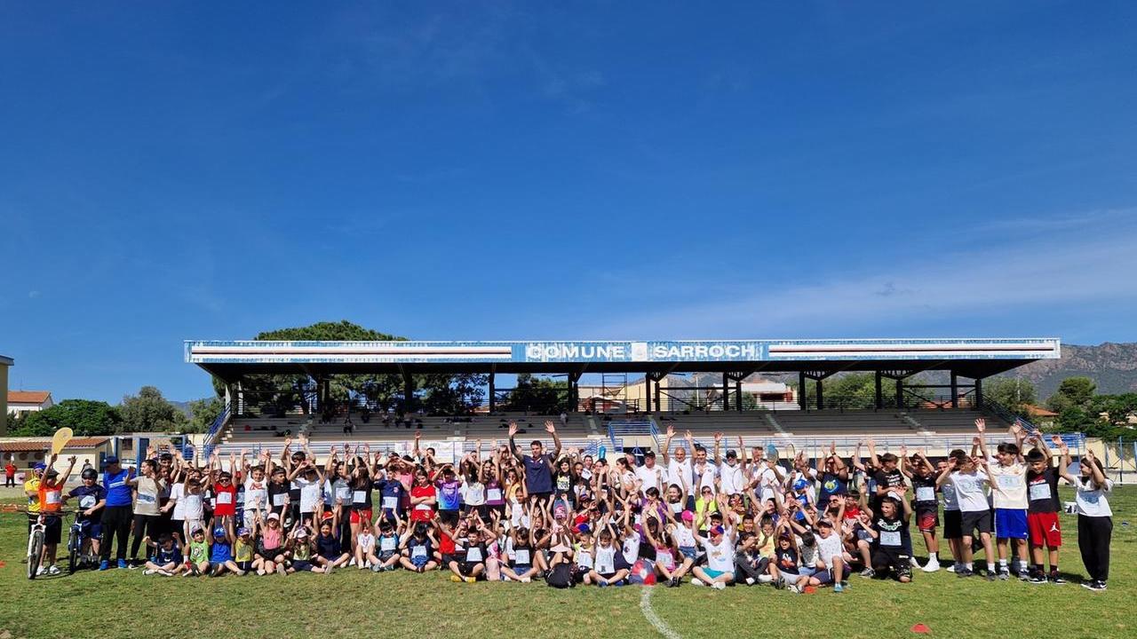 Andrea Petagna incontra gli studenti di Sarroch