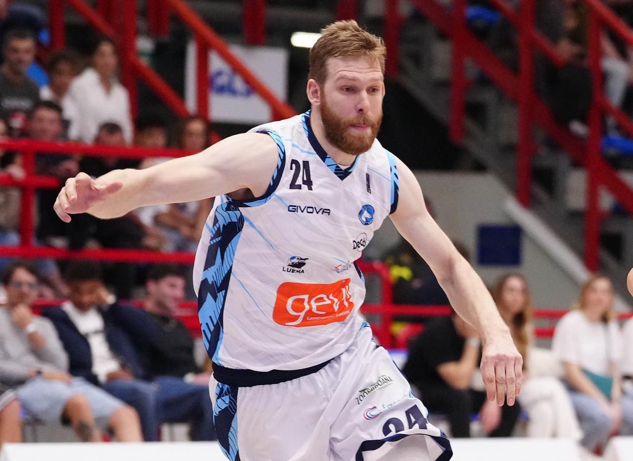 La Dinamo ingaggia il polacco Michal Sokolowski