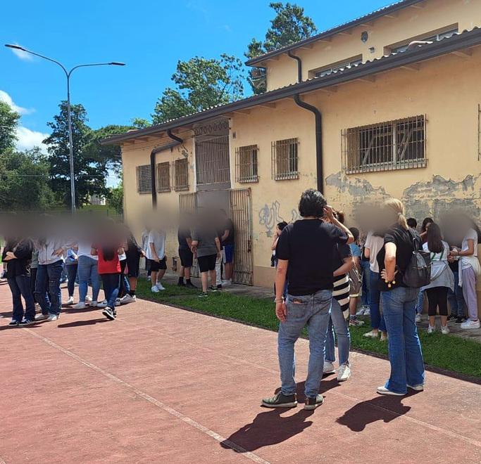 Spruzza spray, scuole evacuate a Codigoro