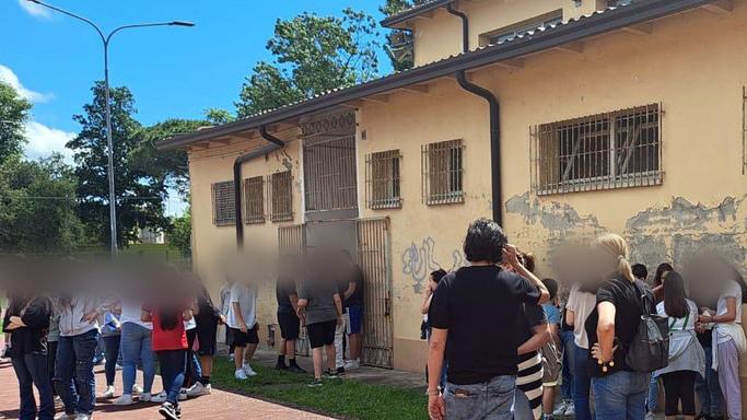 Spruzza spray, scuole evacuate a Codigoro