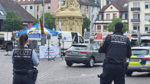 Attacco con coltello a Mannheim: tra i feriti anche Michael Stürzenberger, attivista politico anti-islam