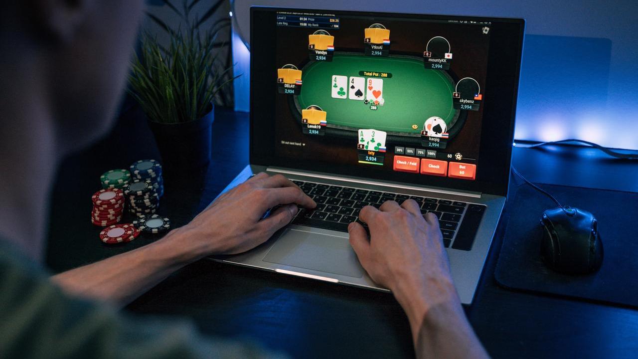 Gioco online, a Reggio Emilia si spendono quasi 1.400 euro l’anno a testa