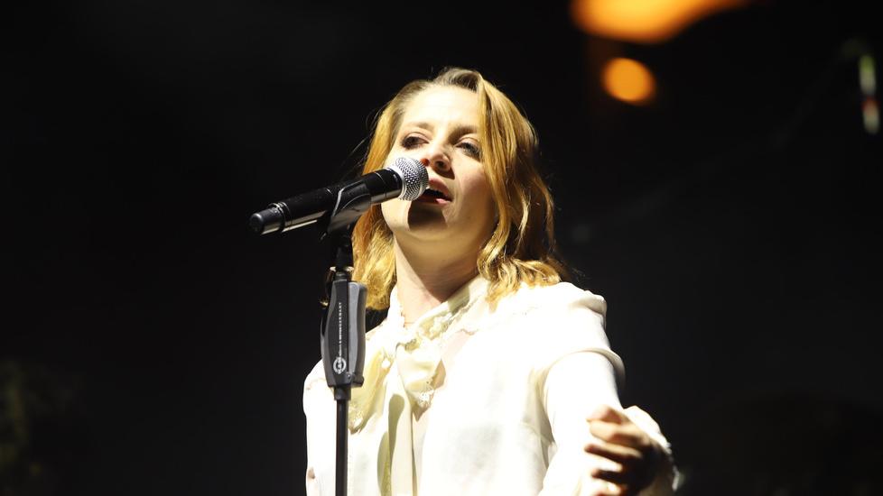 Noemi tra pop e influenze gospel sul palcoscenico di FestivaLove