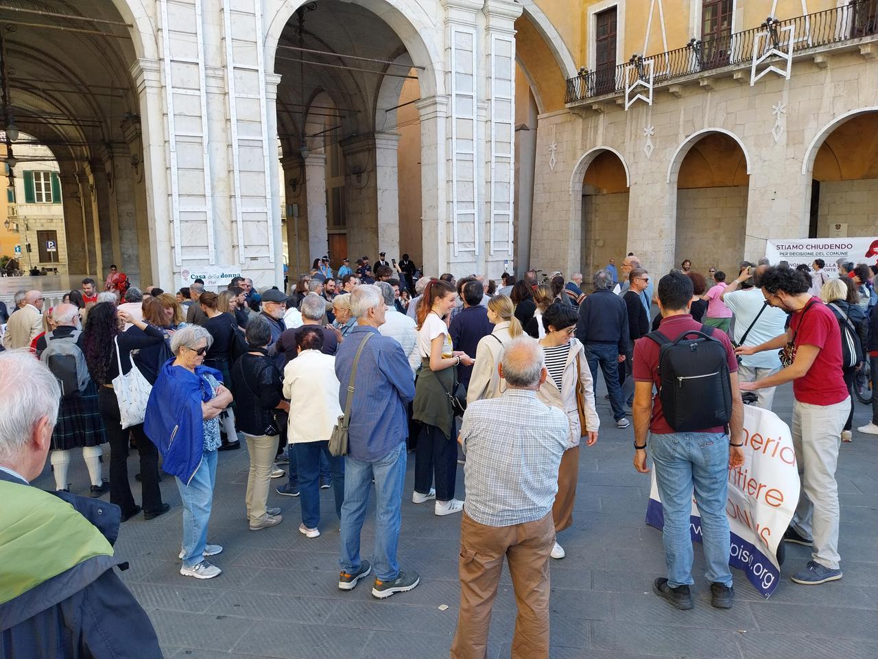 Pisa, la Leopolda chiude dopo 22 anni: «Non è più possibile andare avanti»