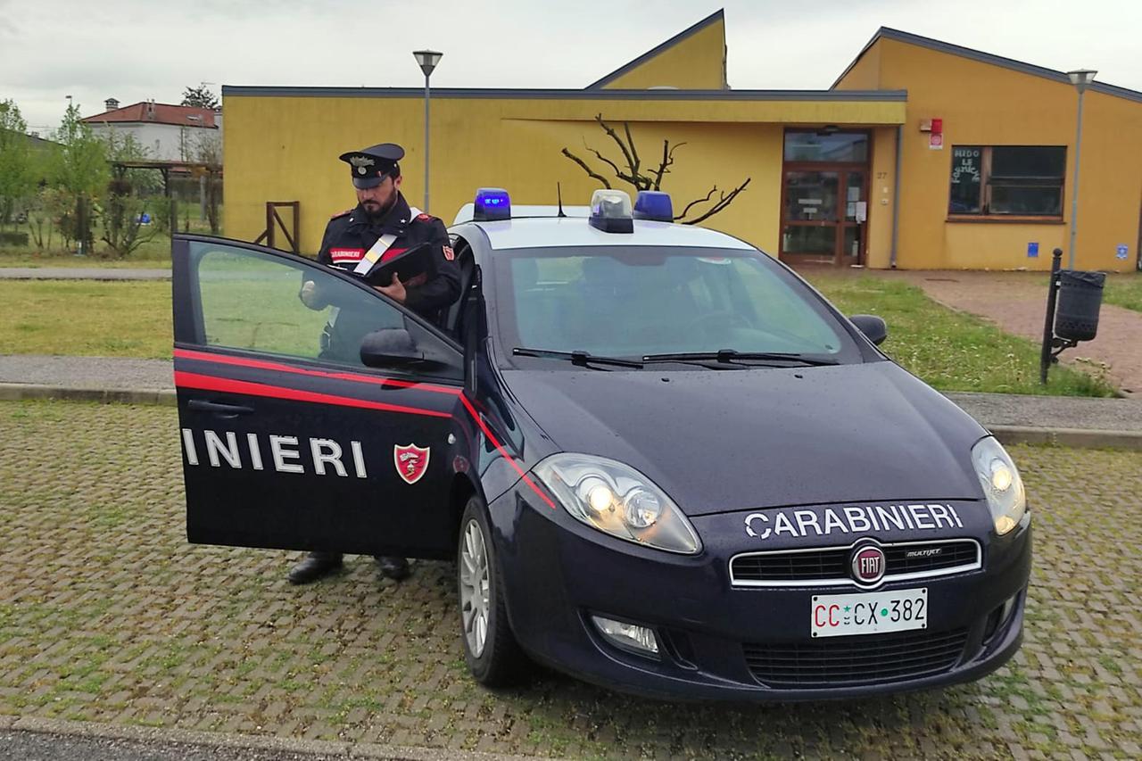 Estorsione E Spaccio A Ferrara, Arrestati Fratello E Sorella La Nuova ...