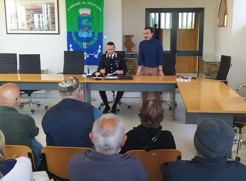 Truffe agli anziani, ecco come difendersi: i carabinieri concludono le conferenze informative in 28 comuni di Medio Campidano e Marmilla