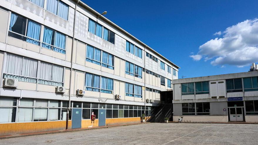 Ferraris, corsa contro il tempo per installare i prefabbricati