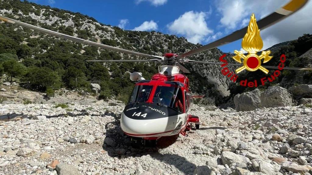Si perdono a Gorroppu: l’elisoccorso li recupera e i vigili del fuoco li riaccompagnano a valle