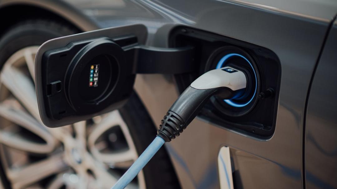 Auto, ecobonus: ecco il click day. Chi ne ha diritto e come fare la domanda
