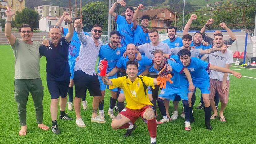Il Dallas Romagnano festeggia la conquista della finale