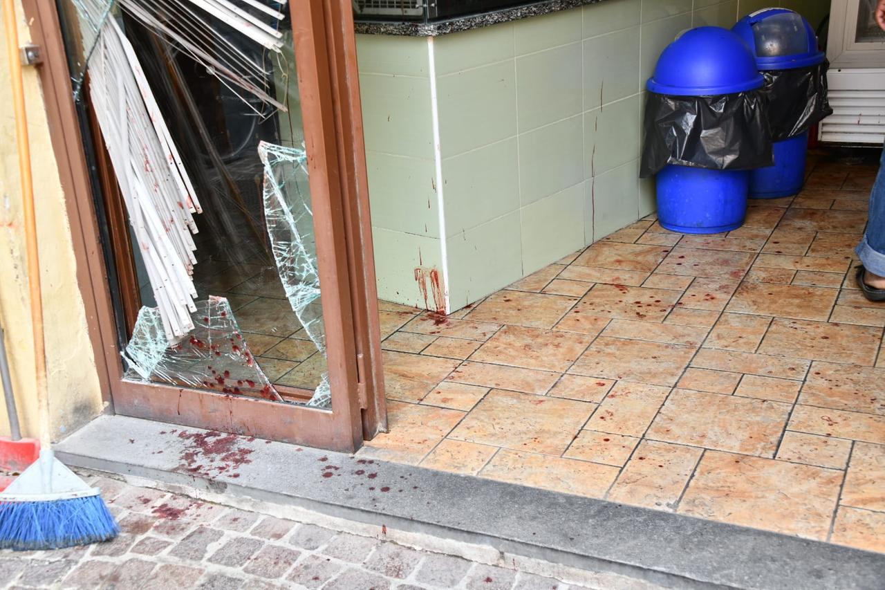 Lucca, si ferisce nel furto in un kekab: arrestato