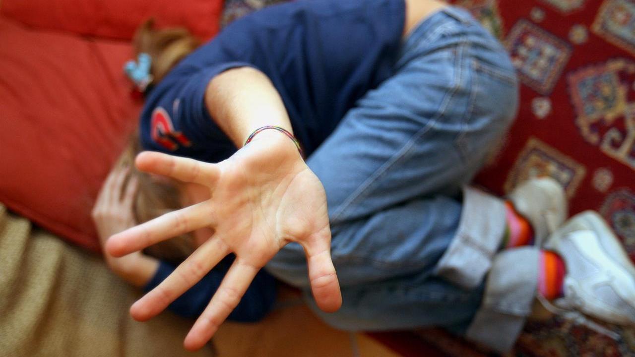 Violentò la figlia di cinque anni 52enne condannato e arrestato