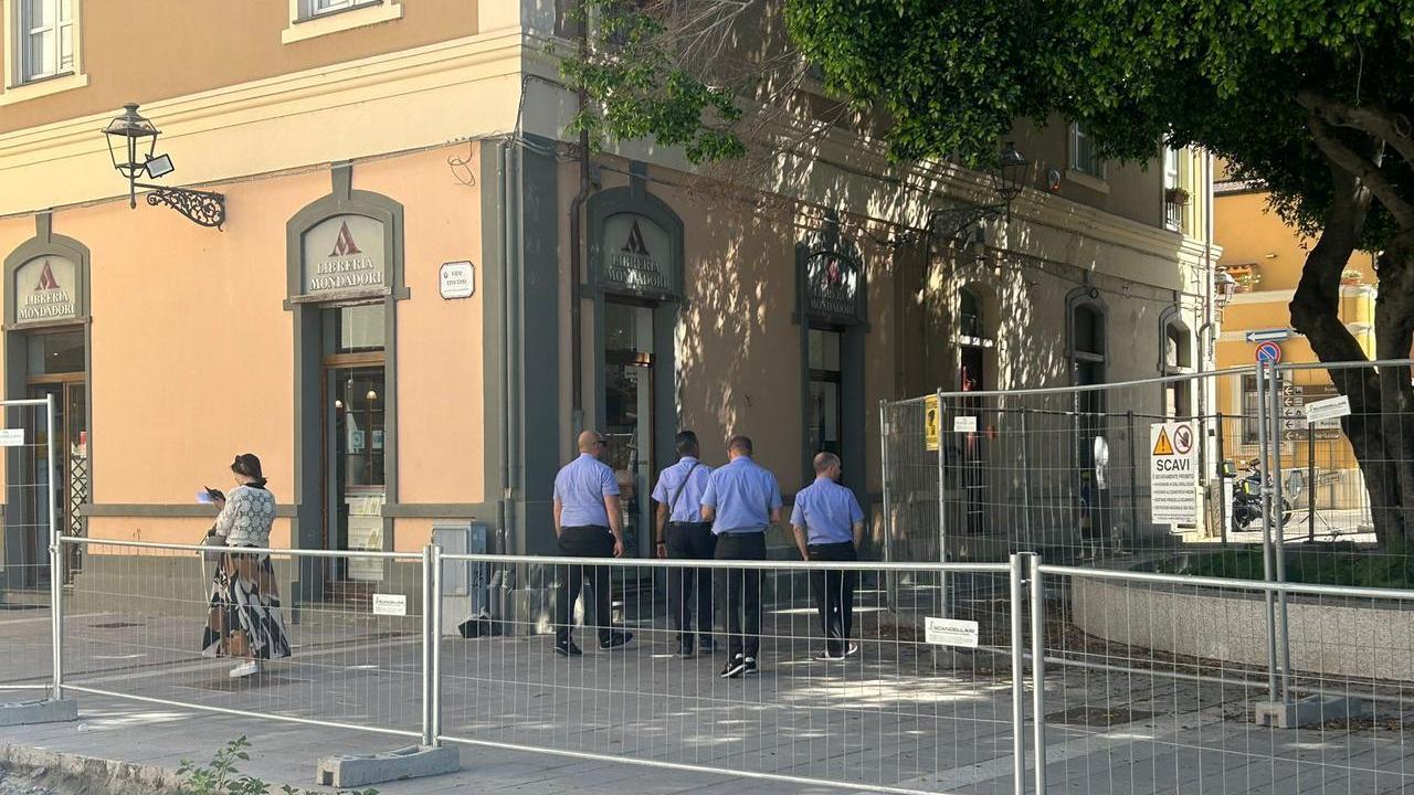 Oristano, Piazza Manno riapre ai pedoni