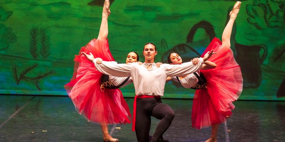 Al Teatro Ariosto lo spettacolo degli studenti del Liceo Coreutico