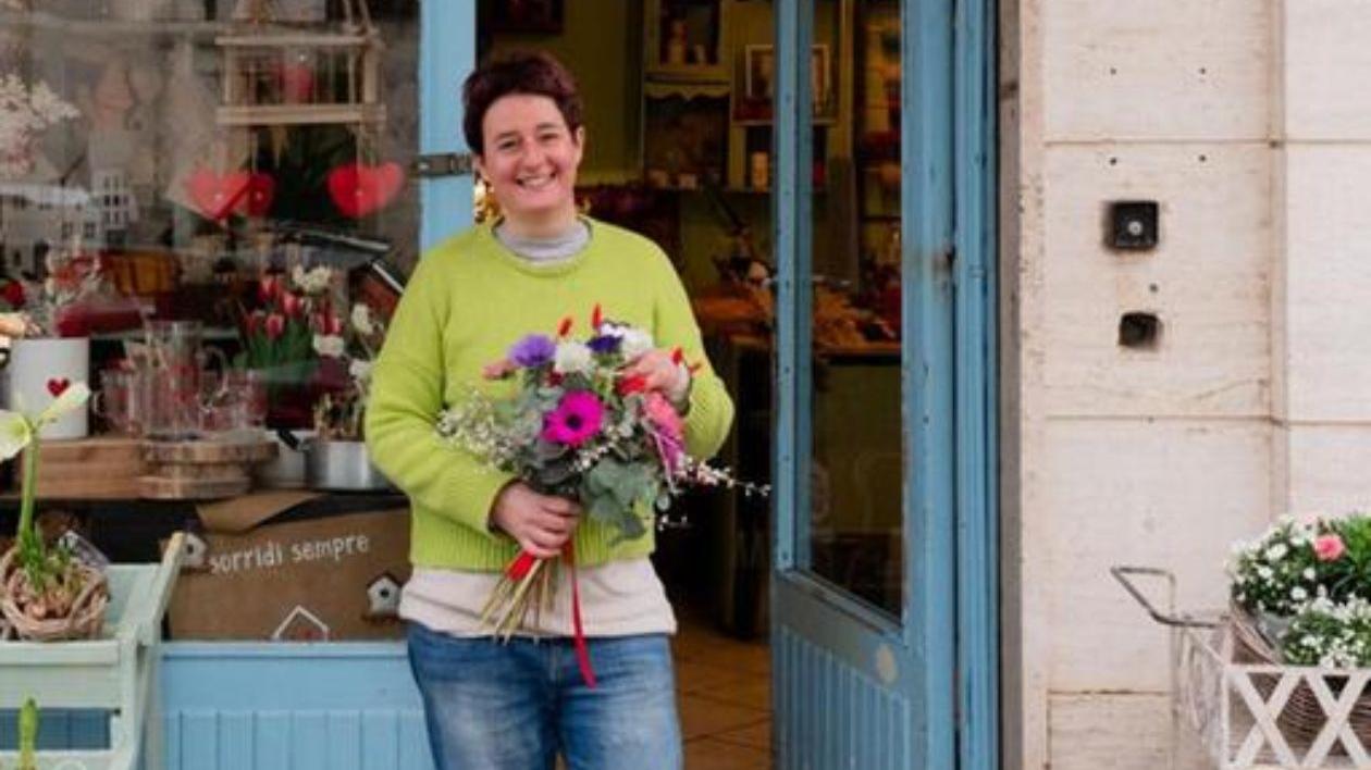 Livorno e la bottega di Debora Paci dove i fiori raccontano poesie e sostengono le donne