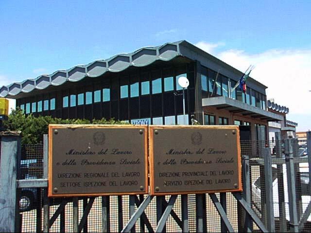 Lavoratori in nero e telecamere non autorizzate: locali chiusi a Cagliari e hinterland con sanzioni per 47mila euro