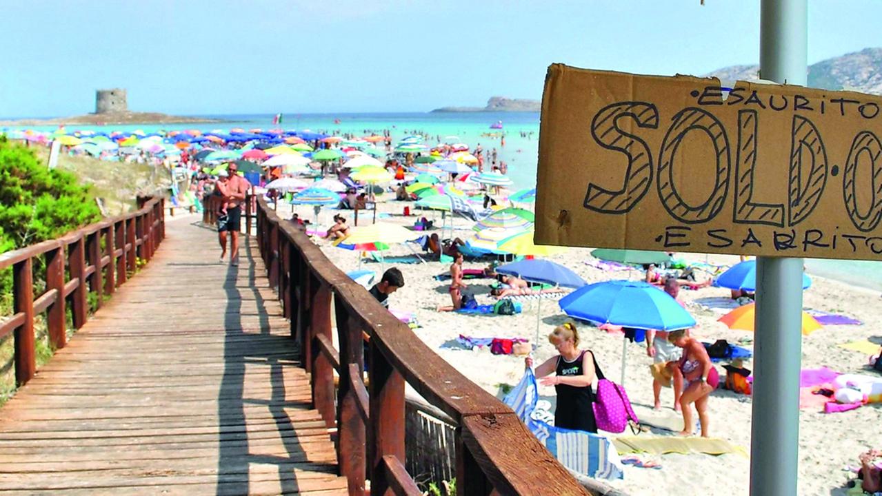 Biglietti fasulli per La Pelosa: tranello on line per i turisti