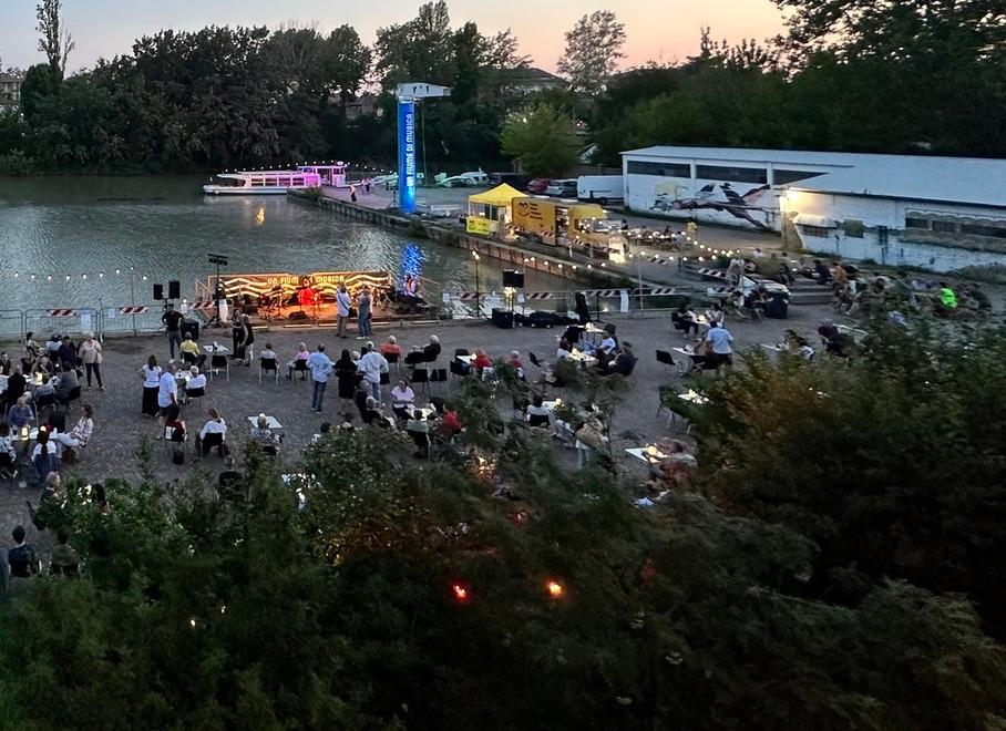 Ferrara, la Darsena si riempie di suoni. “Un fiume di musica” in estate