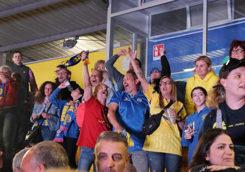 Il pubblico allo stadio dei Marmi domenica sera