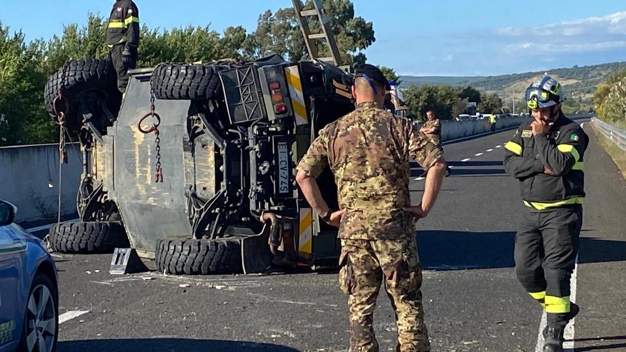 Militare della Brigata Sassari morto sulla 131, la disperazione del collega ferito