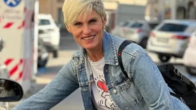Tobbiana piange la giovane madre e raccoglie fondi per la sua bimba di 4 anni: «Regaliamole dei momenti spensierati»