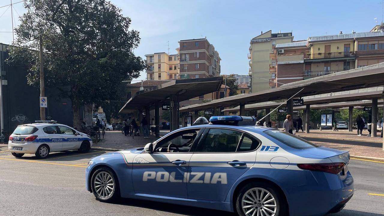 Modena, i sindacati: «I controllori non sono supereroi, più sicurezza nelle zone calde»