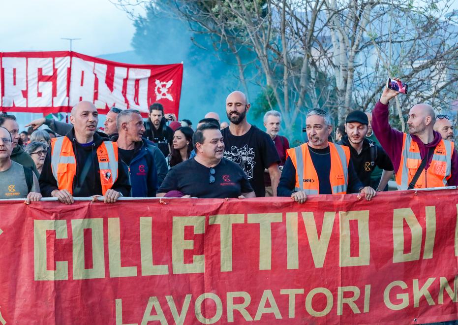 Ex Gkn, c’è lo sciopero della fame: Giani annulla l’incontro con la Rsu