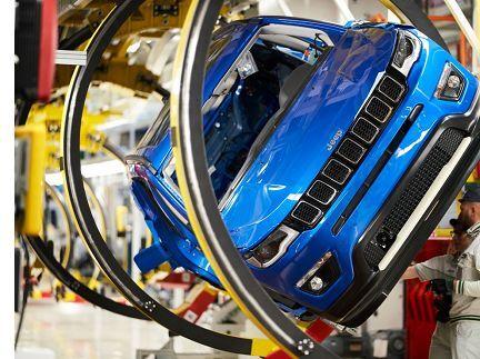 Massa, propone di vendere auto ma è una truffa: condannato. Chi è come funzionava il raggiro