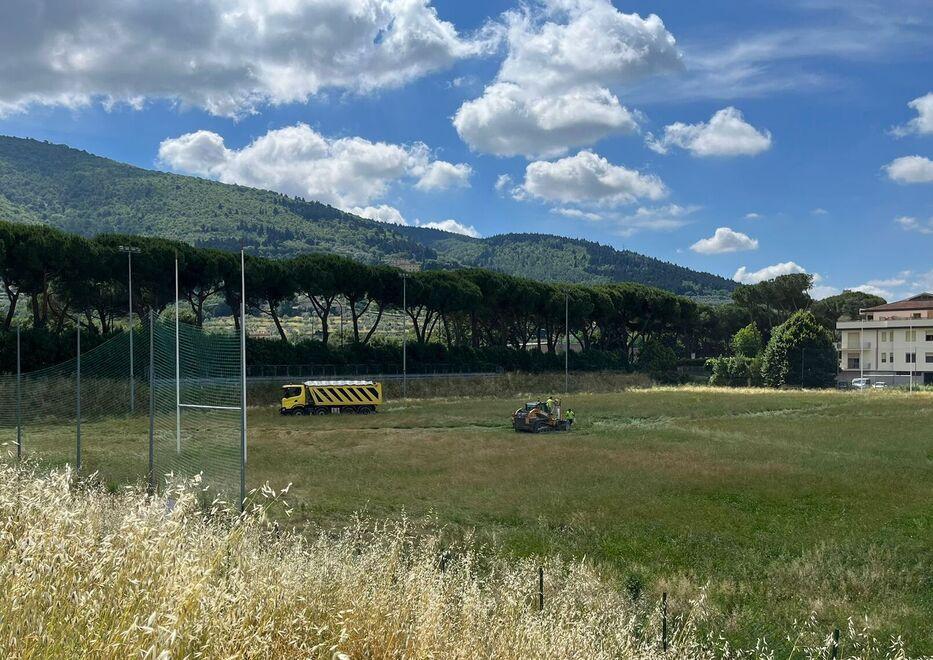 Prato, meglio tardi che mai: iniziati i lavori al campo di rugby