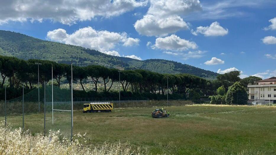 Prato, meglio tardi che mai: iniziati i lavori al campo di rugby
