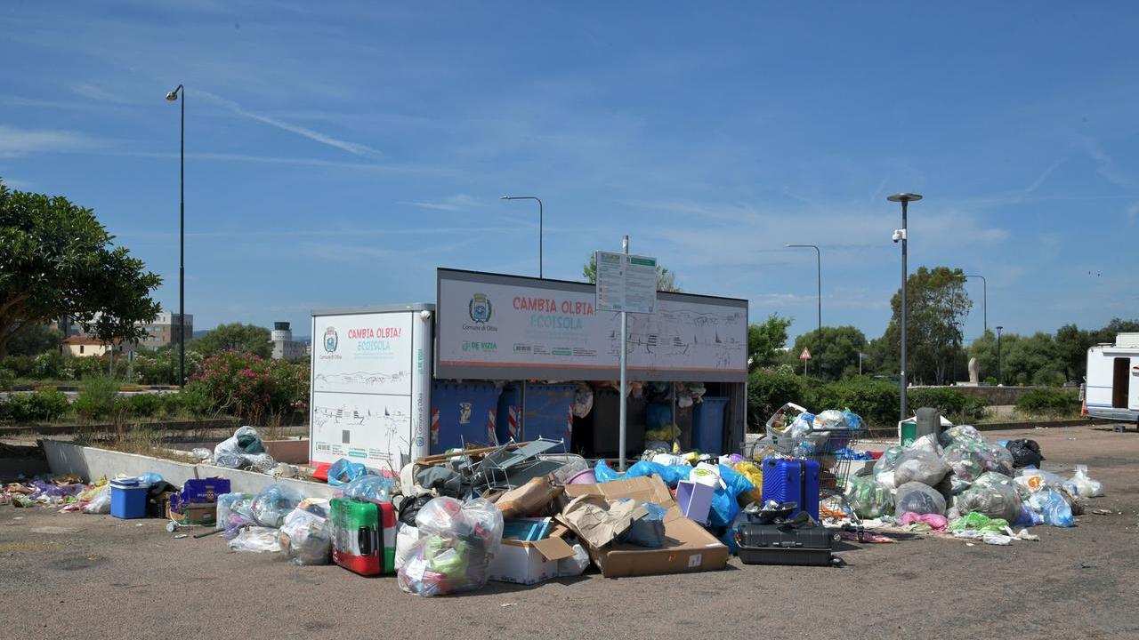Olbia, avanzano le discariche. Ivana Russu: «La giunta riveda le regole»