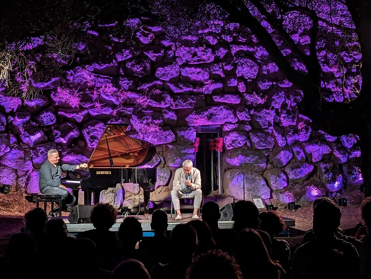 
	Paolo Crepet nel 2023 al nuraghe Albucciu

