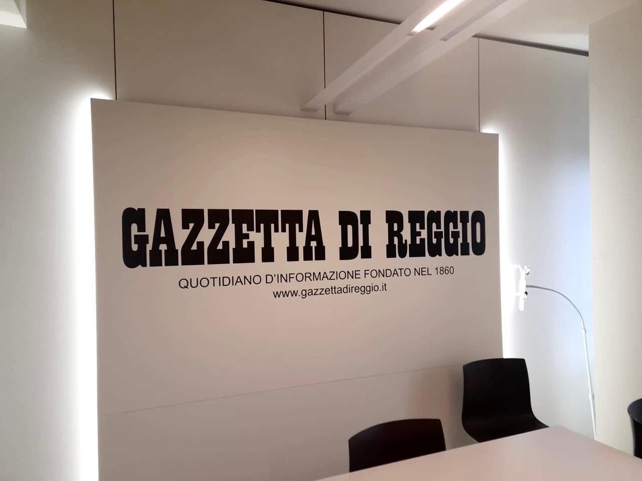 
	La sala interviste della Gazzetta di Reggio&nbsp;

