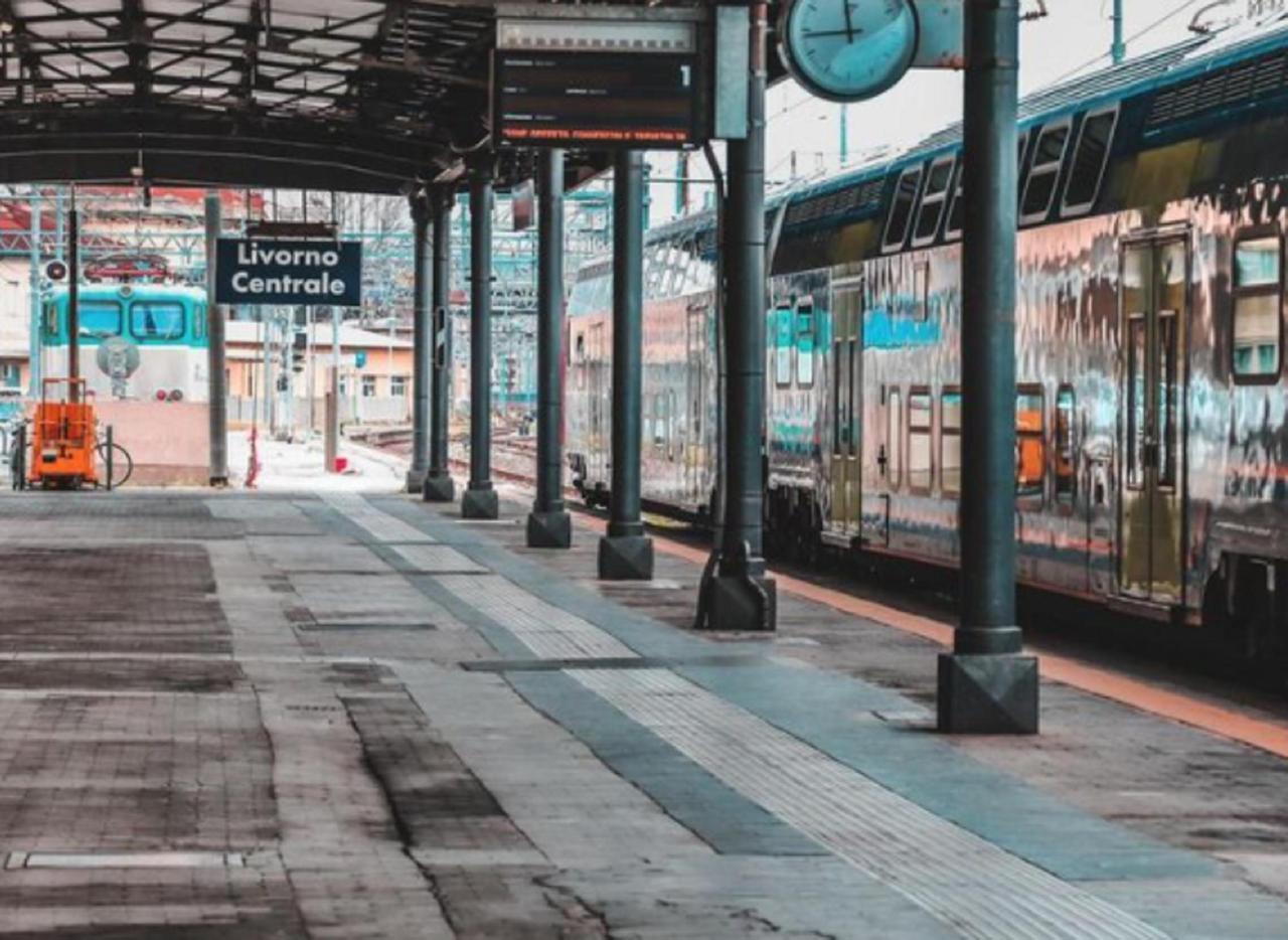 
	La stazione di Livorno


