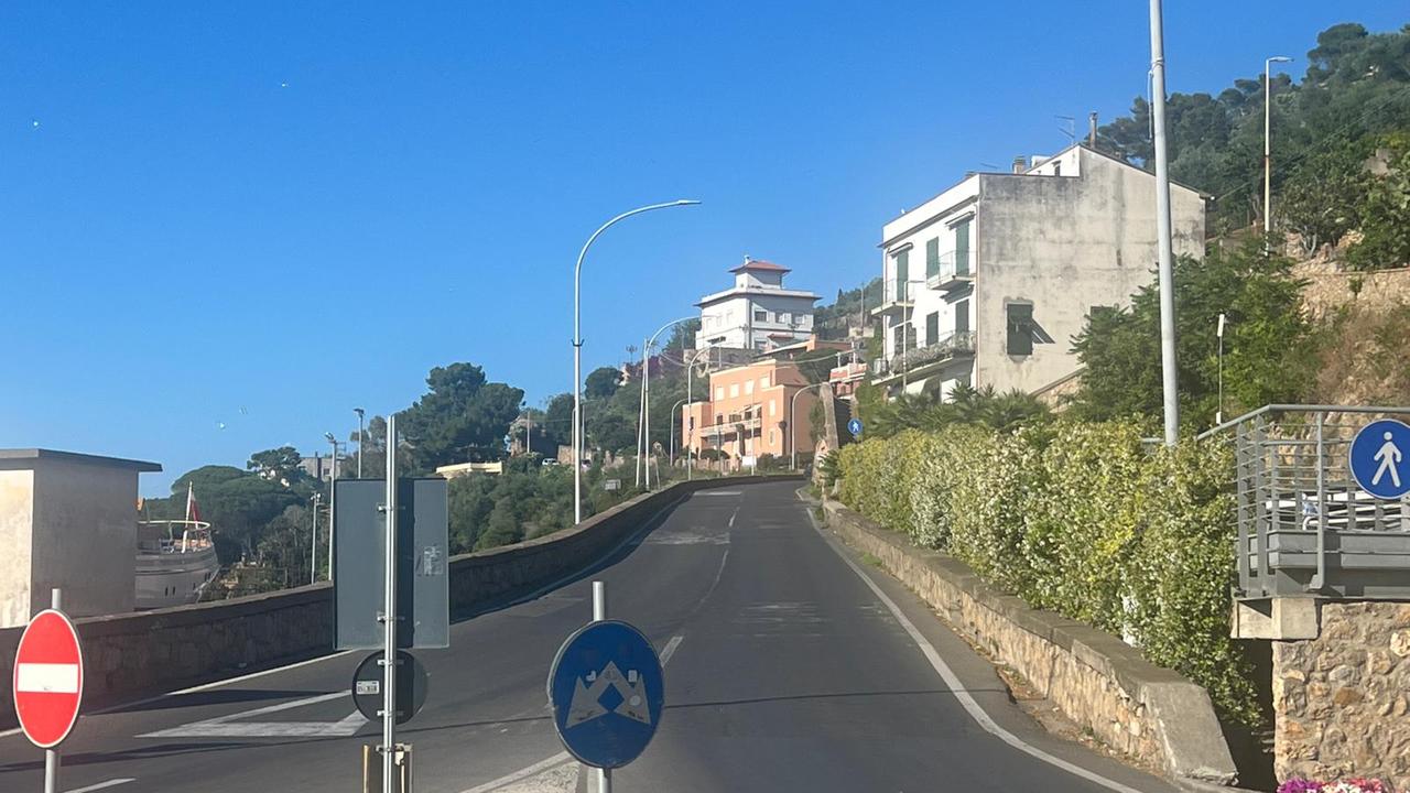 Monte Argentario, ragazzo travolto e lasciato in strada tra la vita e la morte. Ma l'auto pirata è stata individuata<br>