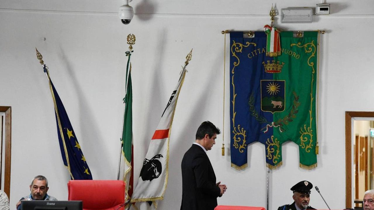 Nuoro, atteso il commissariamento: i partiti pensano già alle elezioni 2025