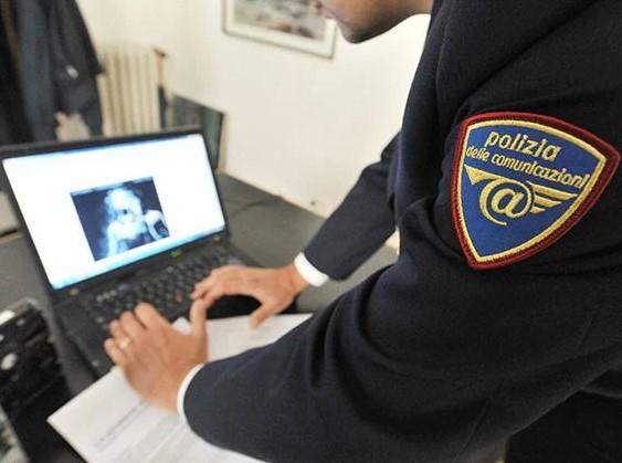 Pontedera, divulgano le foto e il video intimo della candidata. Lei denuncia: «Non condividete e andate alla polizia»