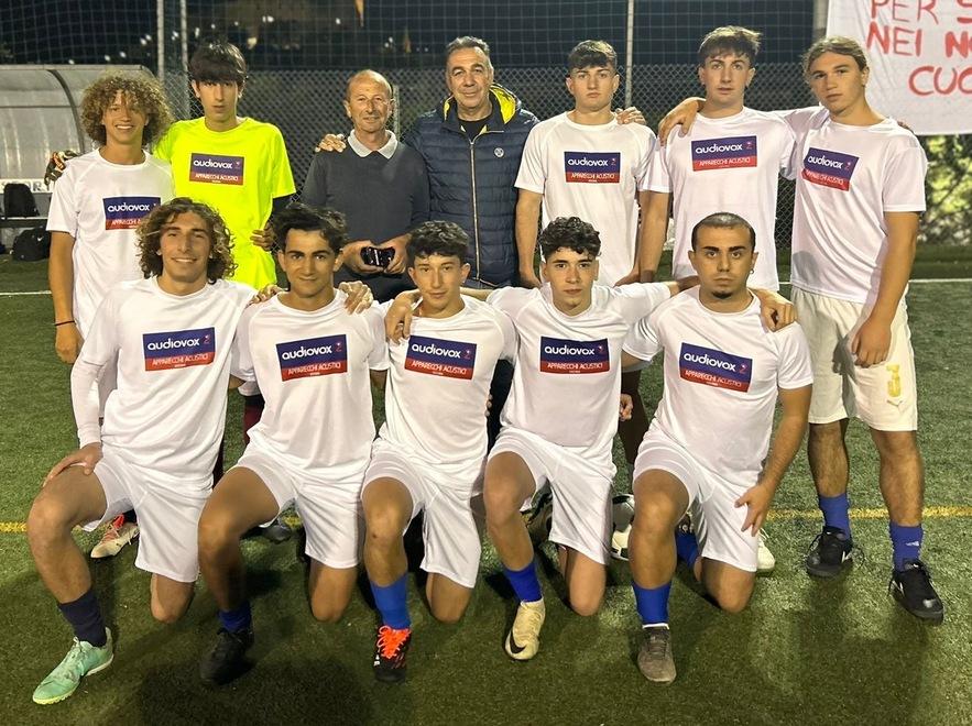 Nella foto la giovanissima squadra dell’Audiovoc