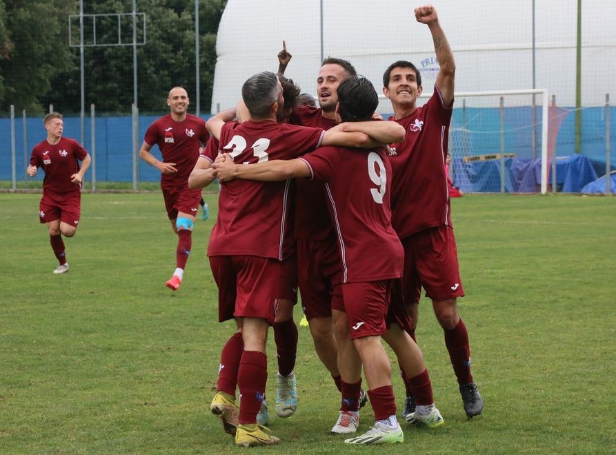 L’esultanza dei giocatori dello Zenith durante la semifinale pareggiata 2-2 contro il Granamica