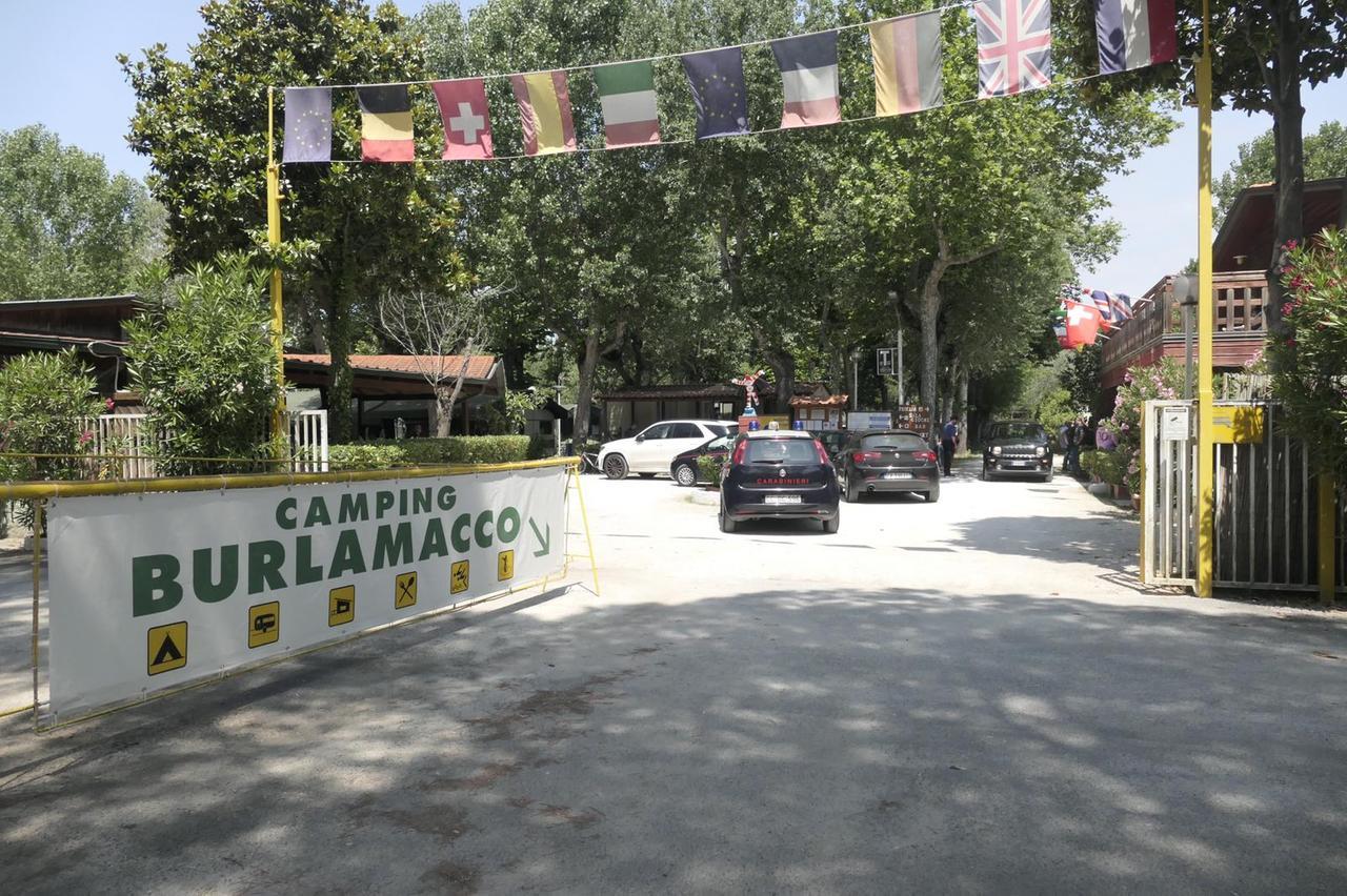 Muore a 16 anni in gita con la scuola a Torre del Lago: trovato in campeggio