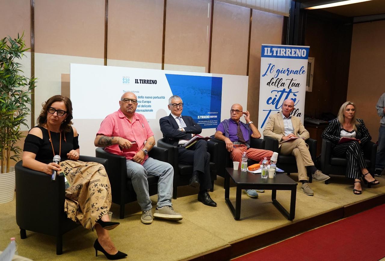 
	Da sinistra verso destra Barale, Cosimi, Guarducci, Pezone, Salvetti e Vaccaro

