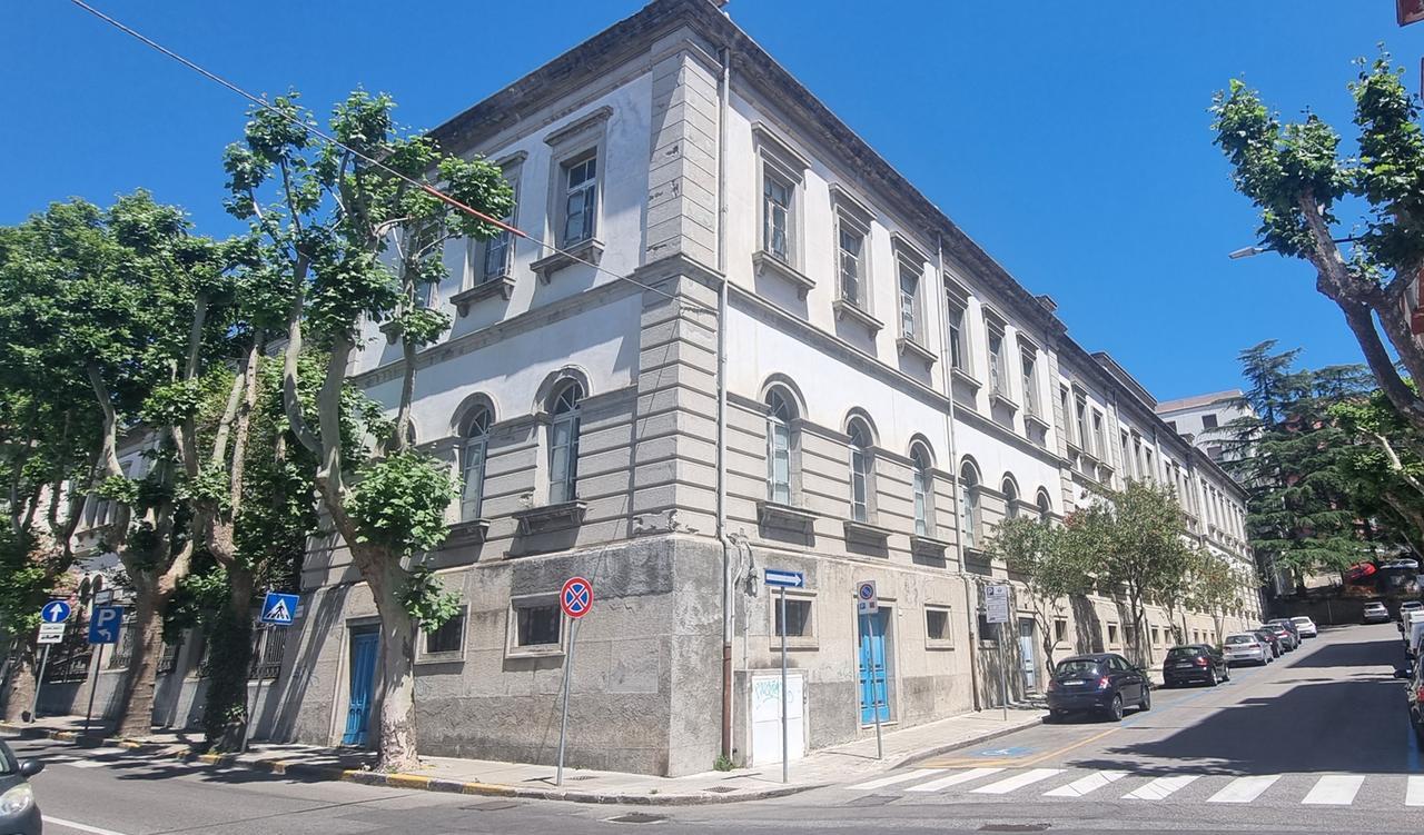 
	La scuola "Ferdinando Podda" (foto di Massimo Locci)

