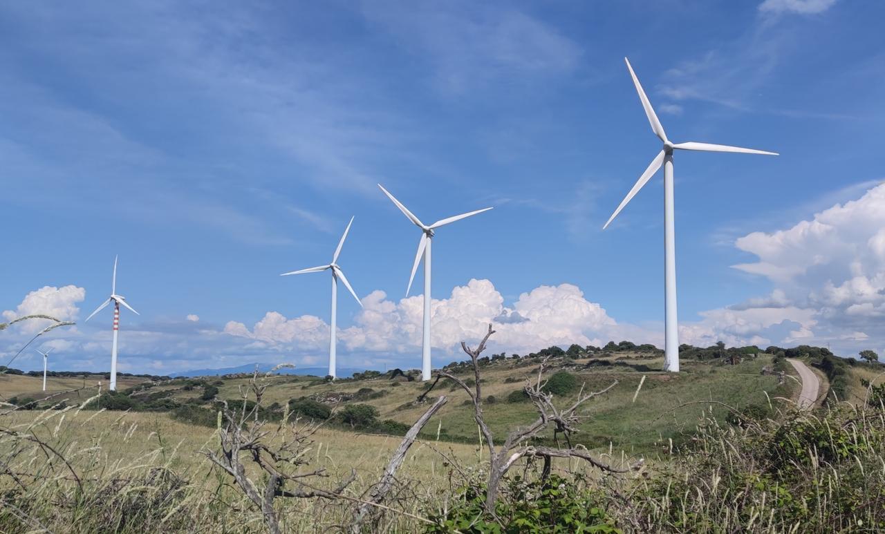 Aree idonee, raggiunto l’accordo tra Regione e Governo: stop all’invasione degli impianti eolici e fotovoltaici