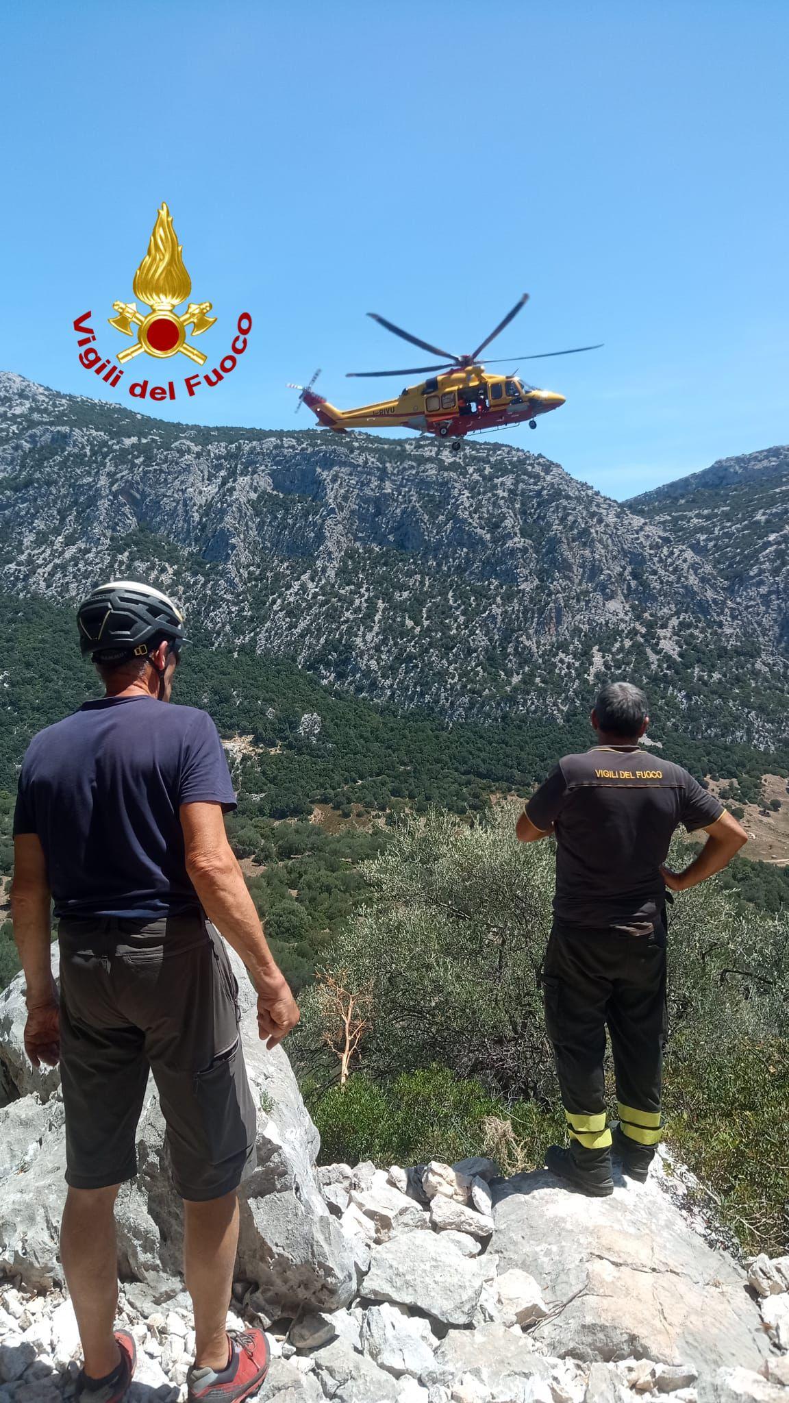 In arrampicata sui monti di Oliena viene colpita da un pietra franata dalla montagna: escursionista in ospedale a OIbia