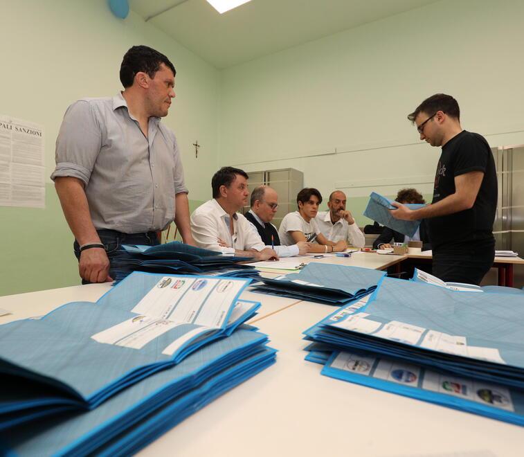 Oltre 65mila elettori chiamati alle urne in sette comuni della Valdinievole