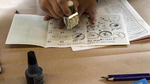 Ferrara, oltre 106mila alle urne. Quattro elettori last-minute compiono 18 anni domani