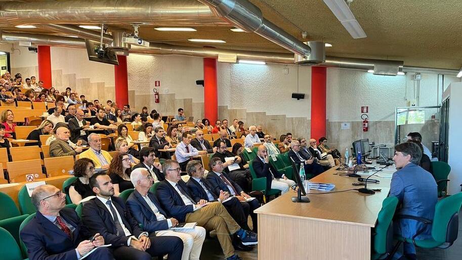 La presentazione del rapporto Crenos <em>(foto Mario Rosas)</em>